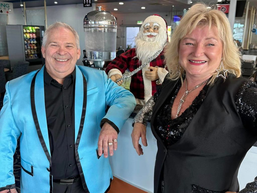 September Live Show – Dolly Parton & Kenny Rogers Tribute