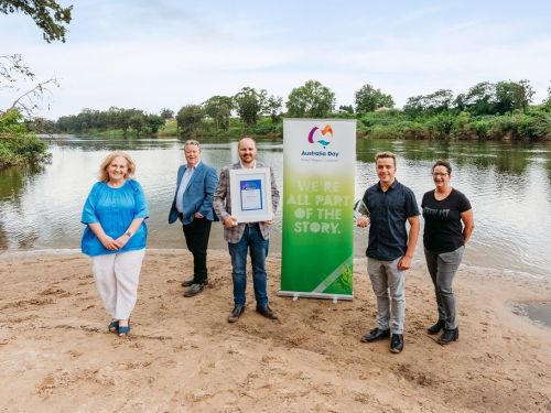 Picture of Councillor Mary Lyons-Buckett, Councillor Paul Veigel , Mayor Patrick Conolly, Australia Day Award Winner Michael Payne and nominator Jenni Payne
