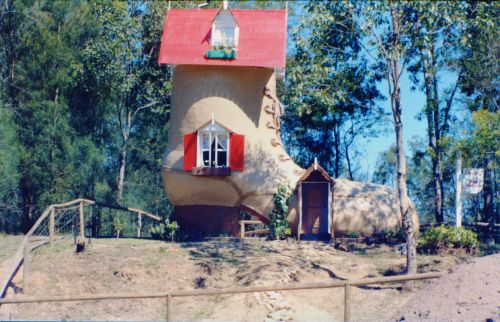 Photo off Shoe House at Paradise Gardens, photo courtesy of Stephen Edwards