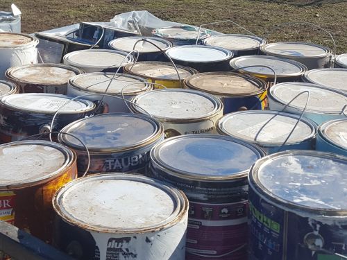 Picture of cans of paint